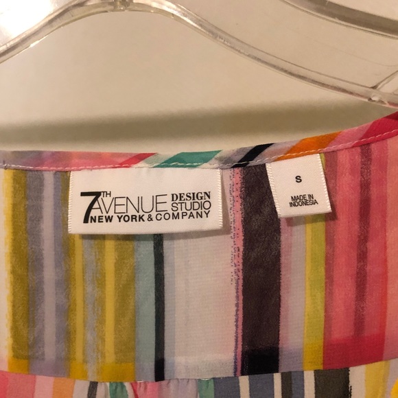 Multicolored Cropped Blouse - Picture 3 of 3